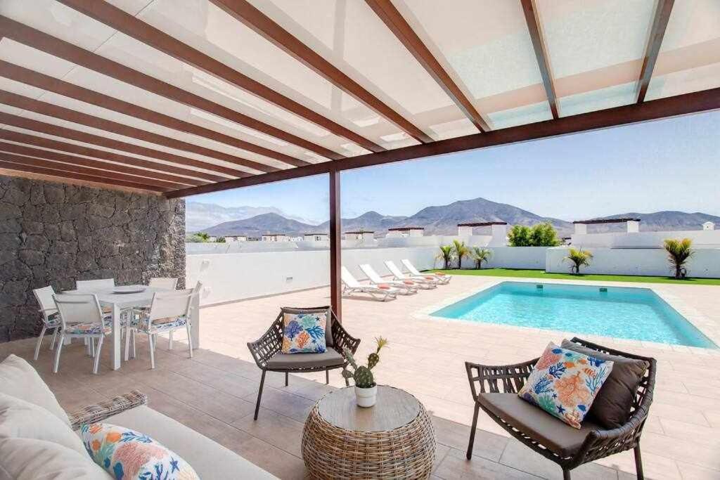 Homu Aura Fantastica Villa Con Piscina Privada Playa Blanca  Exterior foto